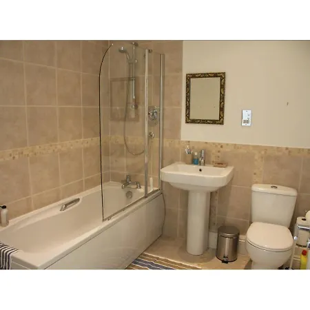 Ocean View, 5 Bedrooms Sleeps 10, Stunning Views, Parking X4 Holiday home Mevagissey
